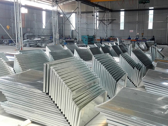 共板（bǎn）法蘭風（fēng）管